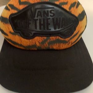 VANS Off the Wall Logo Skateboard Hat Black, Tiger Print Snapback Adjustable OS